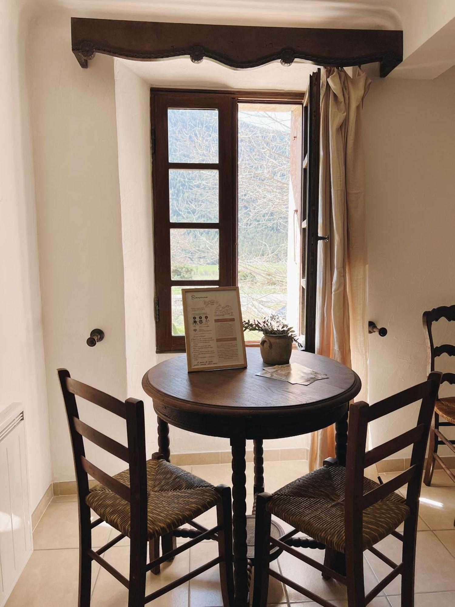ลา บาสติด เด แป็ง Hotel La Bastide  ภายนอก รูปภาพ