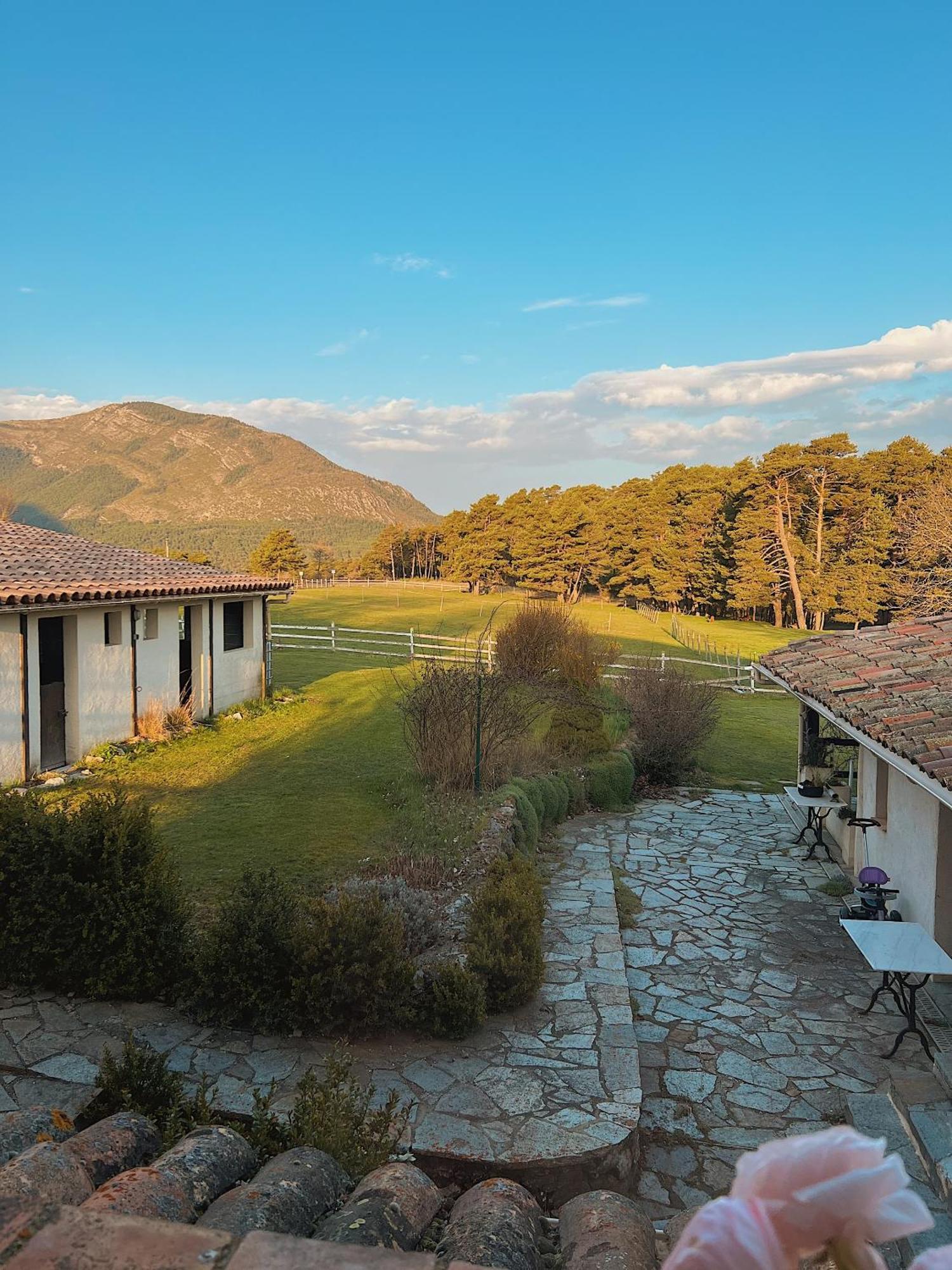 ลา บาสติด เด แป็ง Hotel La Bastide  ภายนอก รูปภาพ
